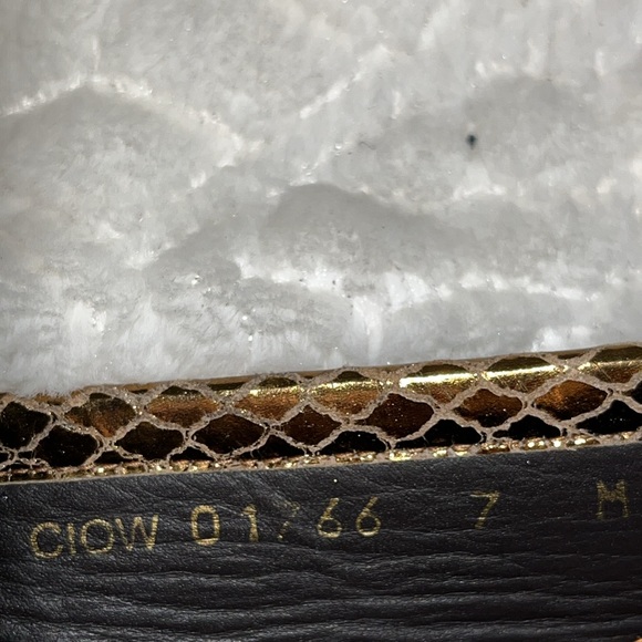 Stuart Whitman, slip on leather loafers - Picture 6 of 11